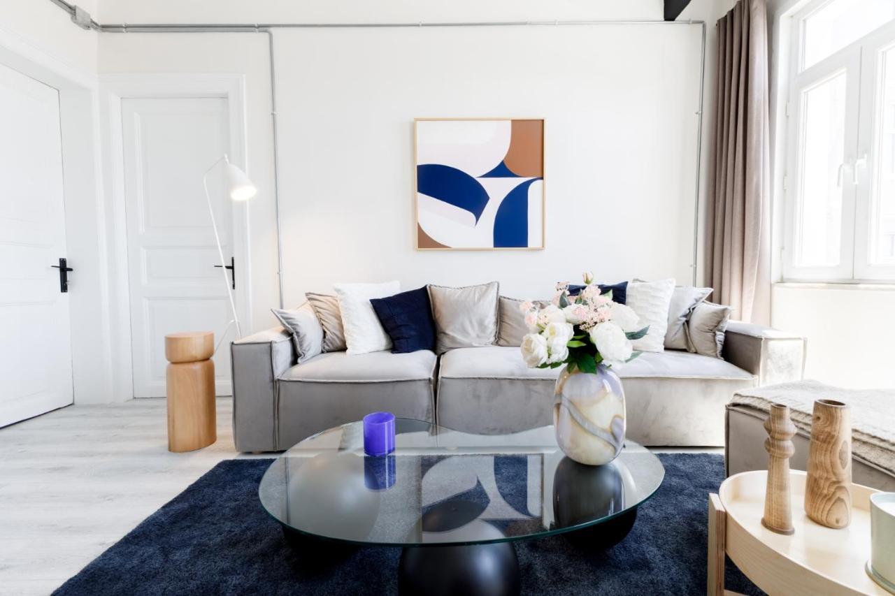 Apartamento Modern Flat 5 Min To Galata Tower In Istiklal Ave Estambul Exterior foto