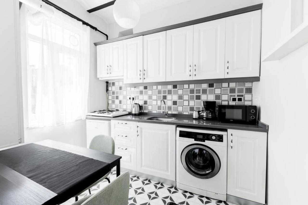 Apartamento Modern Flat 5 Min To Galata Tower In Istiklal Ave Estambul Exterior foto